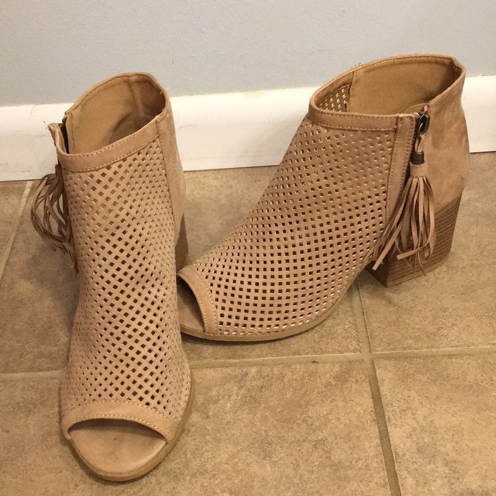 Qupid - Womens Ankle Booties - size 10